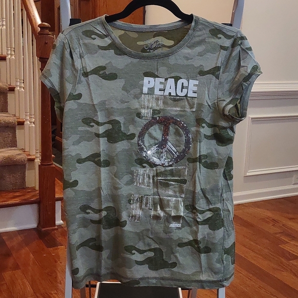 JUSTICE Camouflage Sequin Inspiration Tee - Picture 13 of 13